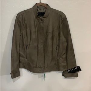 Bernardo jacket size XL